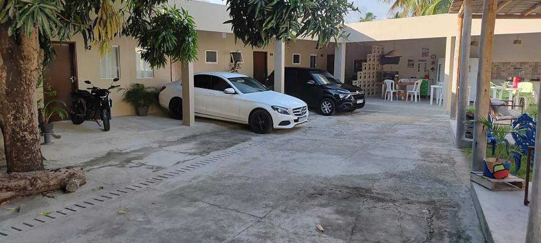 Casas e apartamentos de temporada para 3 pessoas, com vista e piscina em Aruanã (Aracaju)