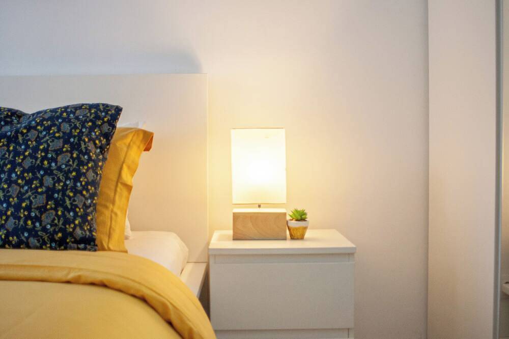 Ganze Wohnung, Just4u Apartment - Near Lisbon & Beach - With Ac in Almada, Halbinsel von Setúbal