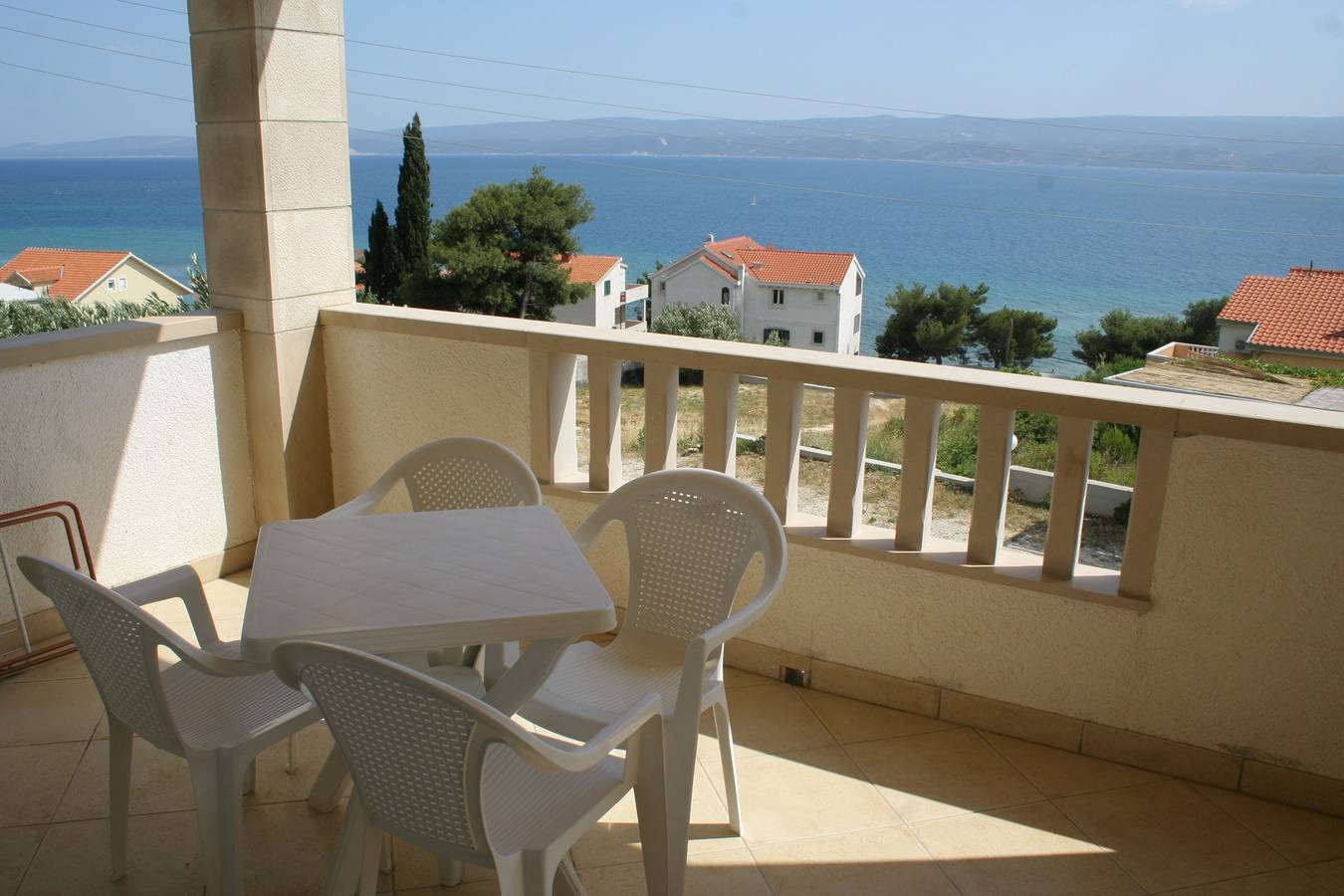 Ganze Wohnung, 1-Zimmer-Ferienwohnung mit Terrasse und Meerblick Duce (Omis) A-2778-b in Dugi Rat, Omis-Riviera