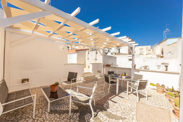 Gîte pour 8 personnes, avec jacuzzi et balcon à Gallipoli - 2