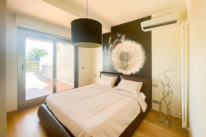 Ganze Wohnung, Riviera Palace - Royal, Three-room deluxe apartment in Venere Mare, Giulianova (Gemeinde)