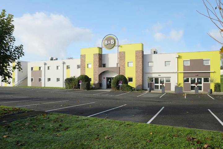 Hôtel pour 2 personnes, avec terrasse, animaux acceptés à Gond-Pontouvre - 3