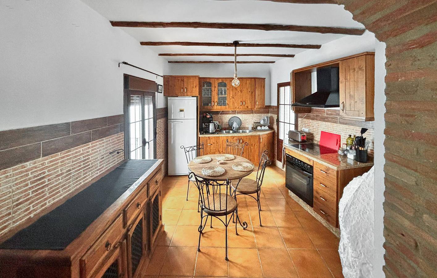 Acogedor apartamento con jardín y WiFi, cerca de restaurantes y del río in Montejaque, Provincia de Málaga