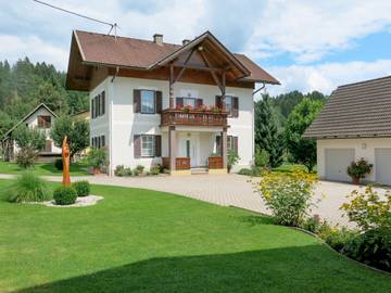 Ferienhaus für 6 Personen, mit Terrasse und Garten am Wörthersee