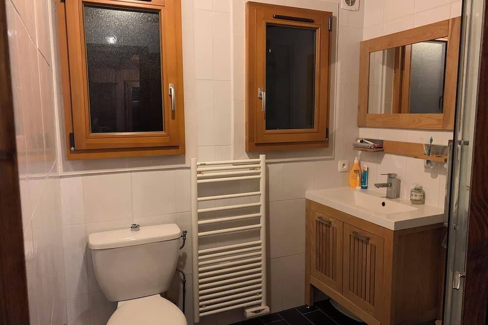 Chalet mit 3 Schlafzimmern in der Nähe von Samoens. Spektakuläre Aussichten. in Verchaix, Region Bonneville