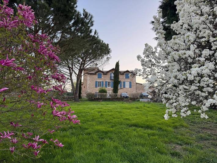 Gîte pour 2 personnes, avec Jardin et Vue à Saint-Maurice-sur-Dargoire
