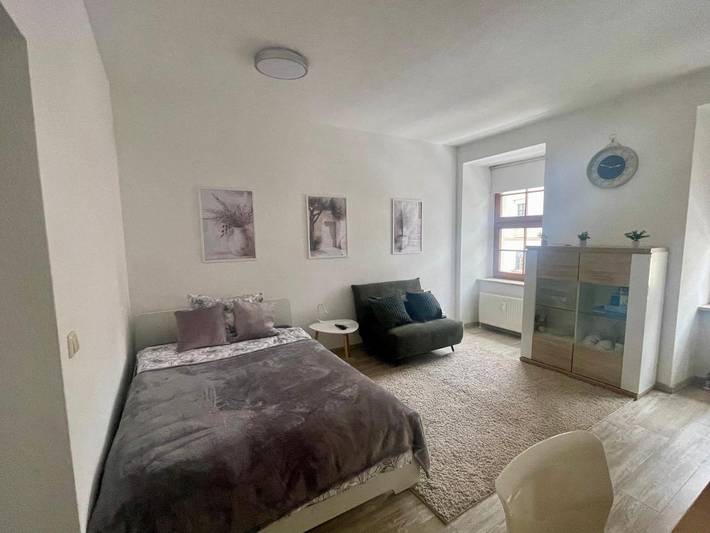 Ferienwohnung für 3 Personen, mit Terrasse und Garten in Bernburg