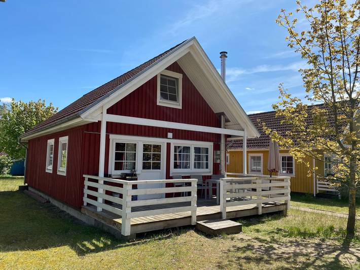 Ferienhaus für 6 Personen, mit Terrasse und Sauna in Userin