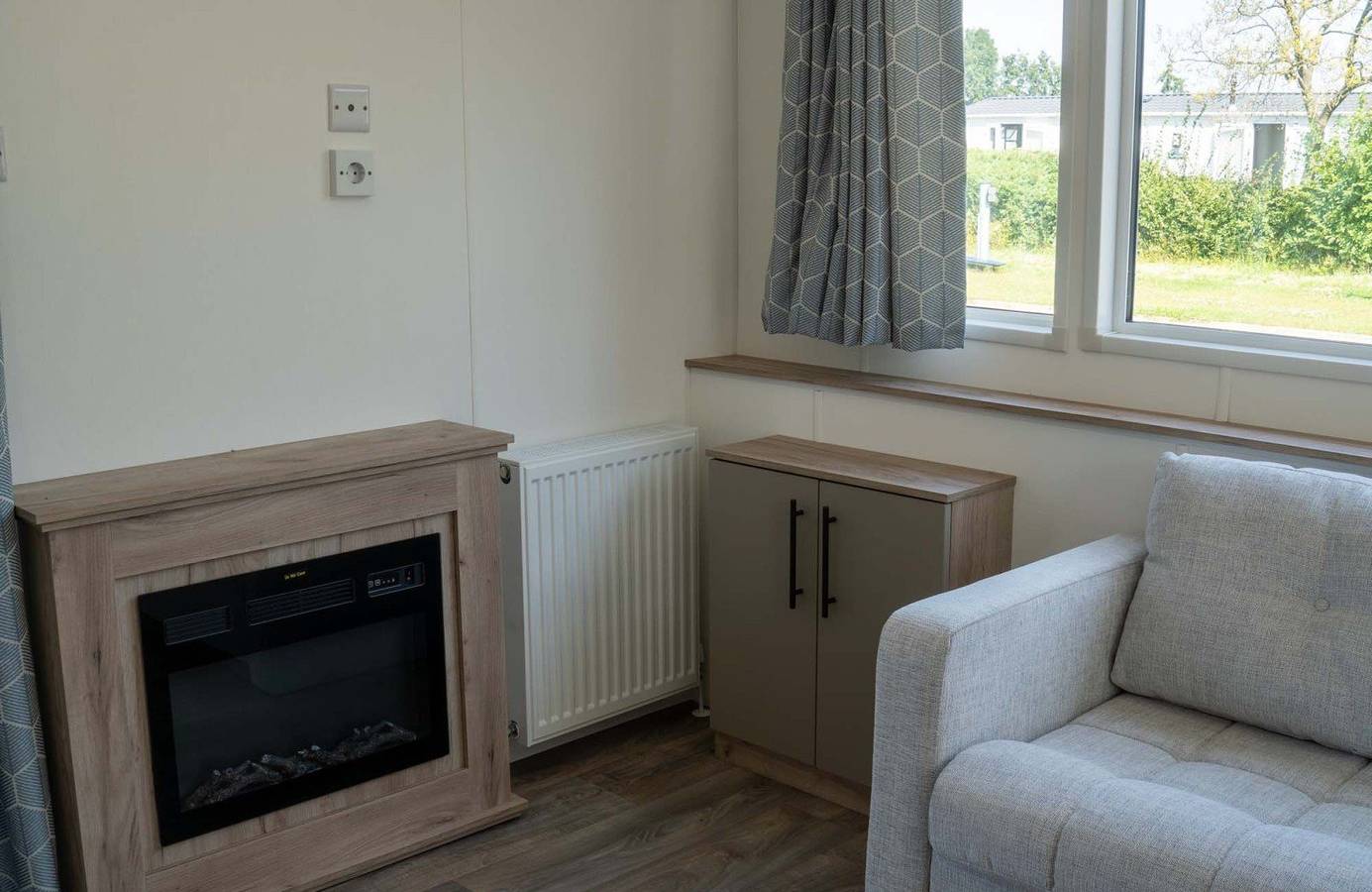 Chalet für 4 Personen mit Balkon/Terrasse in Scherpenisse, Niederländische Nordsee