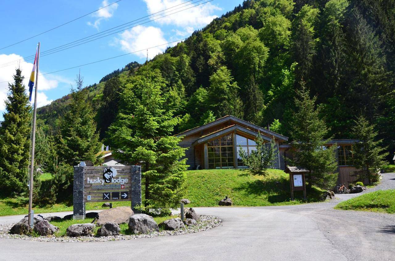 Hüttenhotel Husky Lodge in Muotathal, Schwyz