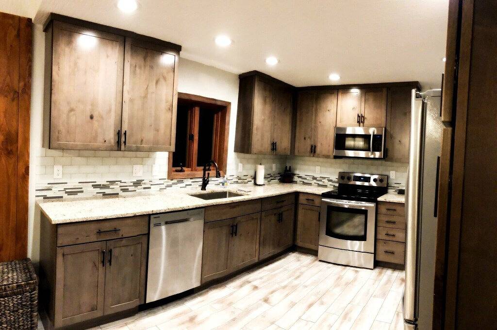 Mount Olive-Kabine-Eigenes Badezimmer in Hocking Hills