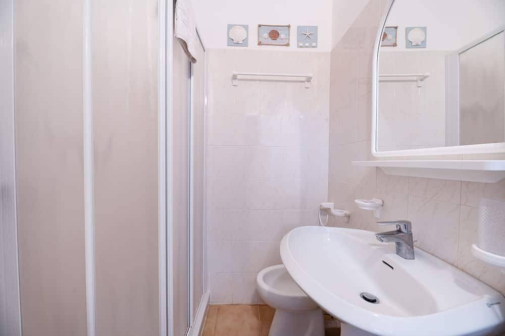 Appartamento intero, Mini Bilocale Montecristo per 1 o 2 persone in Spiaggia Fetovaia, Campo nell'Elba