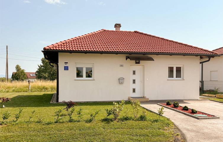 Ferienhaus für 6 Personen, mit Terrasse und Garten