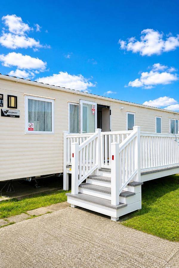 Holiday rental for 8 people, with Balcony and Hot tub as well as Terrace and Garden in Camber Sands