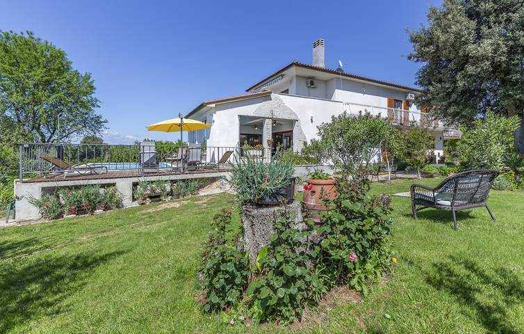 Villa für 9 Personen, mit Garten und Pool sowie Sauna in Pula - 4