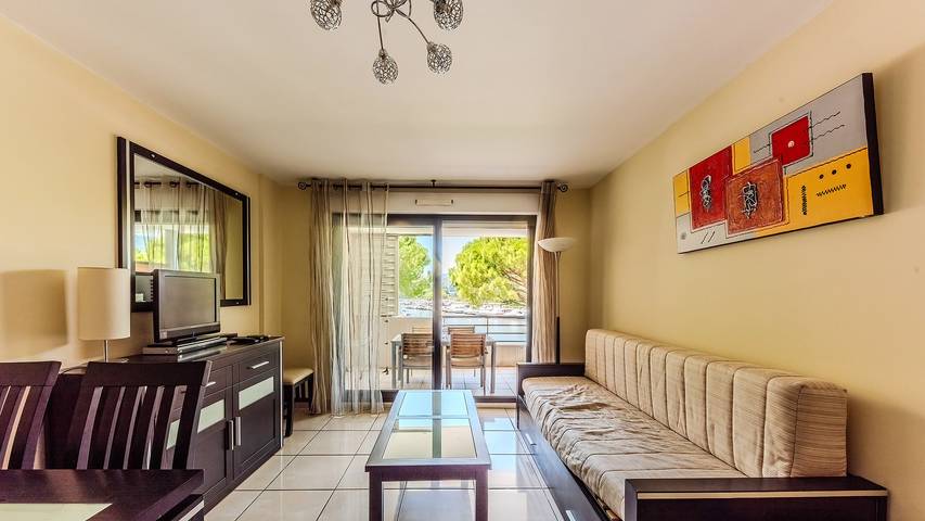 Gîte pour 4 personnes, avec balcon dans Port de Cannes Marina