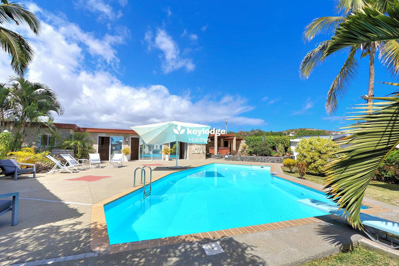 Chez Jab villa – avec piscine partagée, à 2 min de la plage de Boucan Canot in Boucan-Canot, Saint-Paul