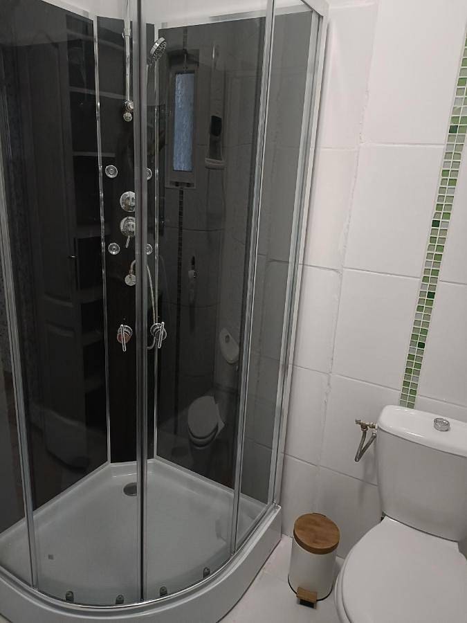 Gîte pour 2 personnes, avec jardin et vue, animaux acceptés à Boulbon - 3