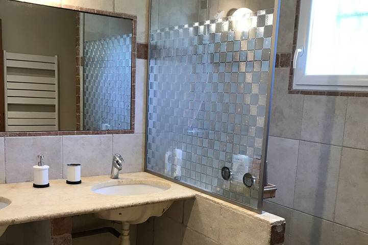 Location de vacances pour 4 personnes, avec piscine à Génissieux - 3