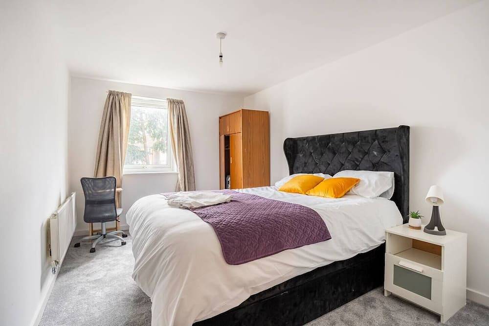 Entire apartment, The Dartford Lodge - 2 bedroom flat in Dartford, Kent