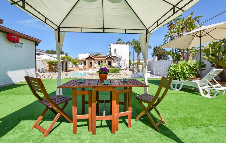 Ferienhaus für 14 Personen, mit Pool und Terrasse sowie Garten in Terrasini - 2