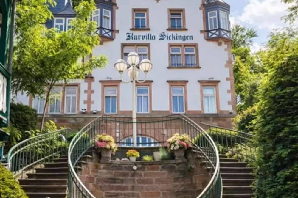 Ganze Wohnung, Cozy 1-bedroom apartment in perfect Landstuhl with Ac in Landstuhl, Saar-Nahe-Bergland