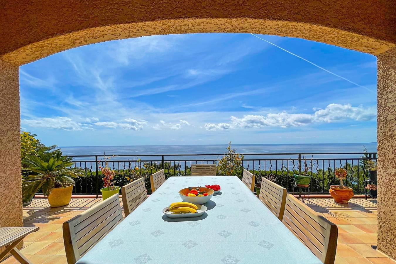Villa voor 11 personen met terras in Anthéor, Saint-Raphaël