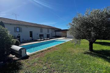 Location de vacances pour 6 personnes à Lagrave