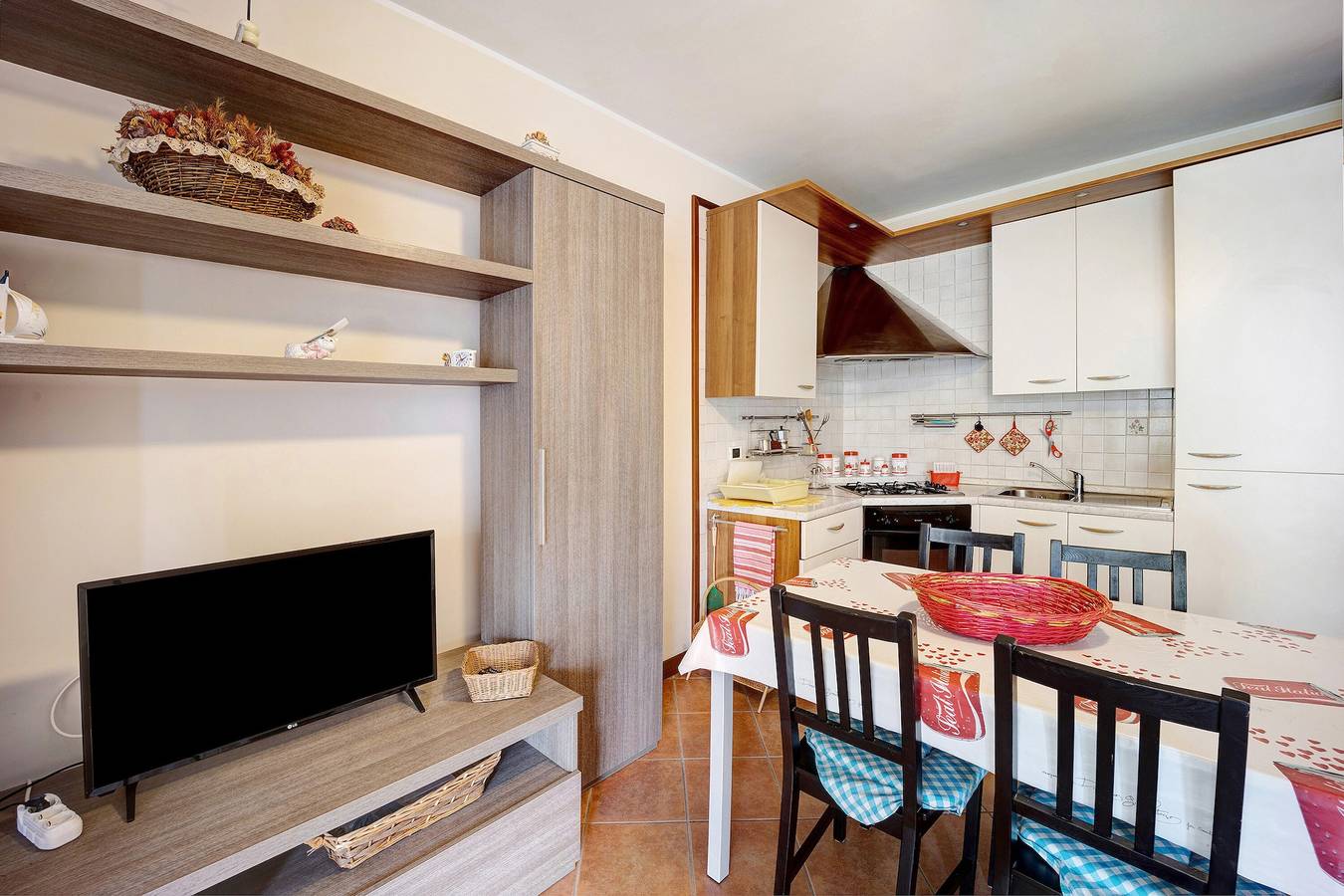 Apartamento entero, Apartamento vacacional Giosy's Home cerca de la playa con terraza compartida in Andora, Riviera di Ponente