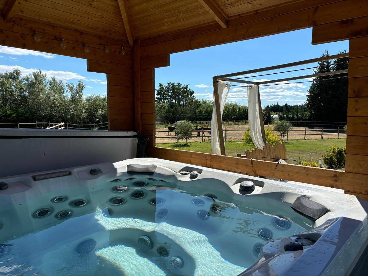 Family Room with Private Bathroom in Clansayes, Région de nyons