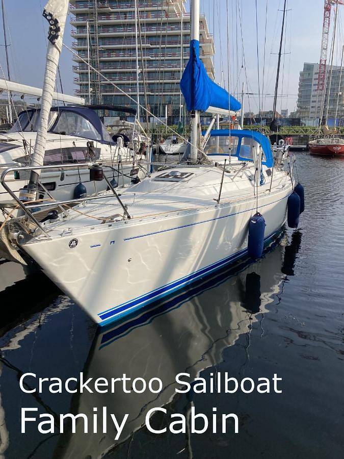 Superior Cabin on Boat in Tower Hamlets, London