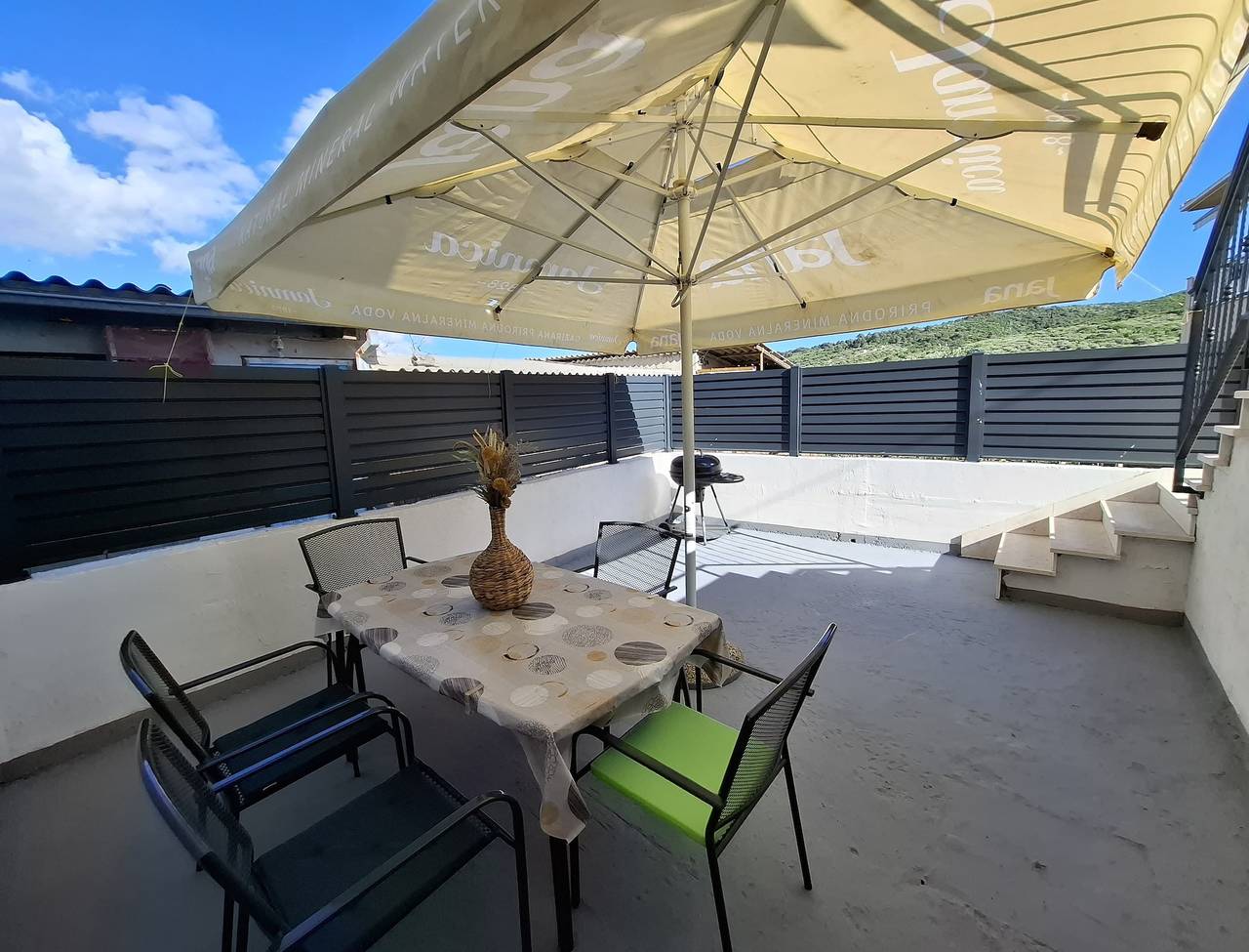 Huis met vier kamers met een balkon en uitzicht op de zee Slatine, Ciovo K-24437 in Slatine, Čiovo
