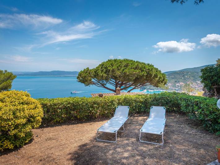 Ferienhaus für 8 Personen, mit Garten und Pool in Porto Santo Stefano