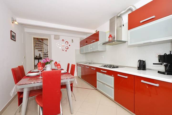 Holiday home for 5 people, with garden, with pets - 1