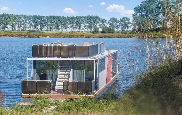 Hausboot für 6 Personen, mit Terrasse in Ostseeküste Polen