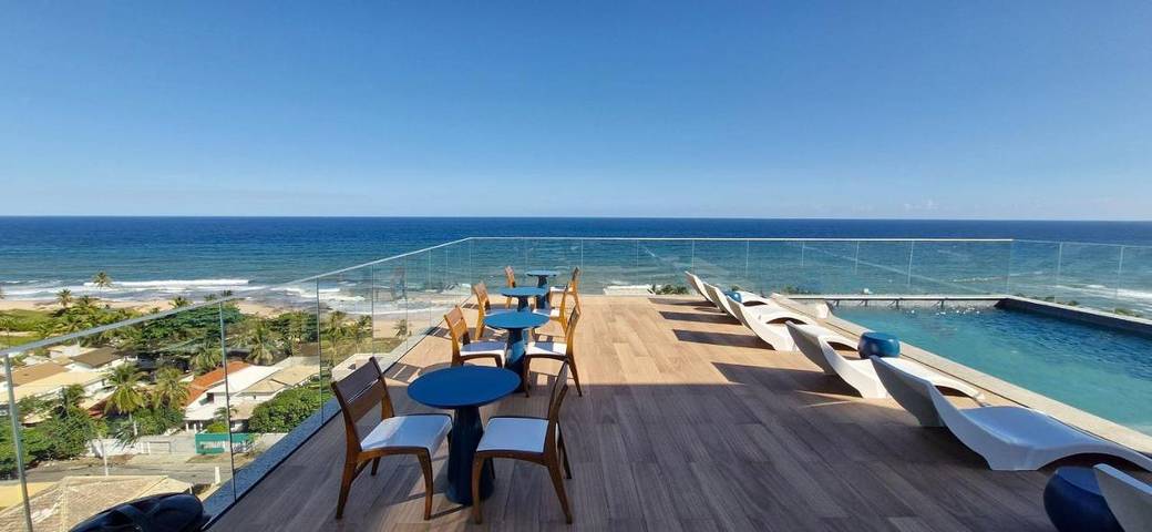 Casas e apartamentos de temporada para 4 pessoas, com balcão e piscina na Praia do Flamengo