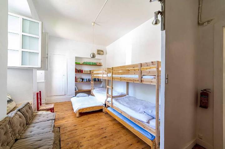 Location de vacances pour 25 personnes, avec piscine et jardin, animaux acceptés à Scey-Maisières - 4