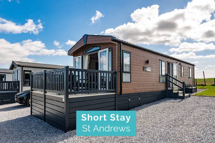 Mobile home for 6 people, with Balcony and Hot tub as well as Terrace and Garden in Scotland
