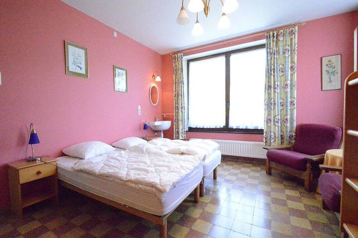 Location de vacances pour 12 personnes, avec jardin et terrasse à Daverdisse - 2