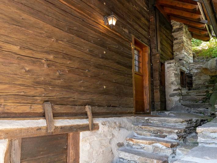 Ganze Wohnung, Chalet "Borgo Walser Testa 4" in Macugnaga, Walliser Alpen