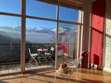 Gîte pour 6 personnes, avec vue ainsi que vue sur le lac et balcon, adapté aux familles dans Thermes de Saint Gervais les Bains
