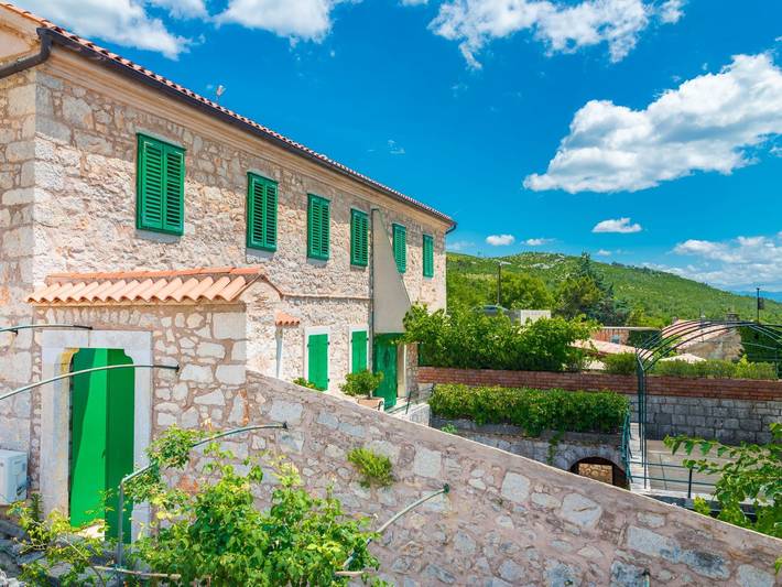 Ferienhaus für 8 Personen, mit Terrasse und Garten sowie Pool in Crikvenica - 4