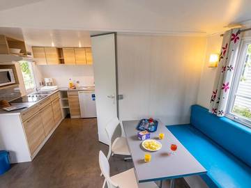 Camping pour 4 Personnes dans Sainte-Catherine-de-Fierbois, Région de Chinon, Photo 2