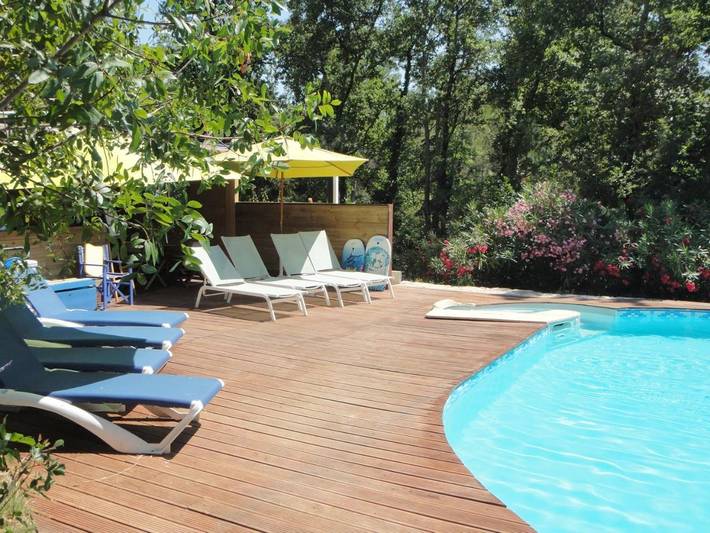 Chambre d’hôte pour 3 personnes, avec piscine ainsi que vue et jardin, animaux acceptés