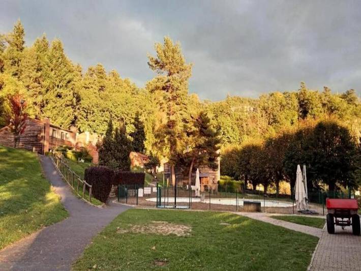 Appartement de vacances pour 6 personnes, avec terrasse et piscine, adapté aux familles en Haute-Loire - 4