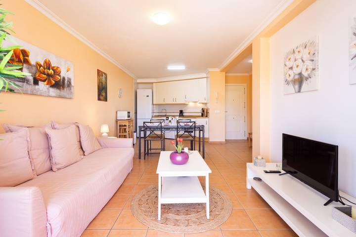 Apartamento para 3 personas, con piscina para niños y jardín en La Tejita