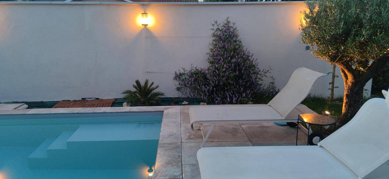 Appartement de vacances entier, Double Room with Private Bathroom in Soucieu-en-Jarrest, Lyon et ses environs