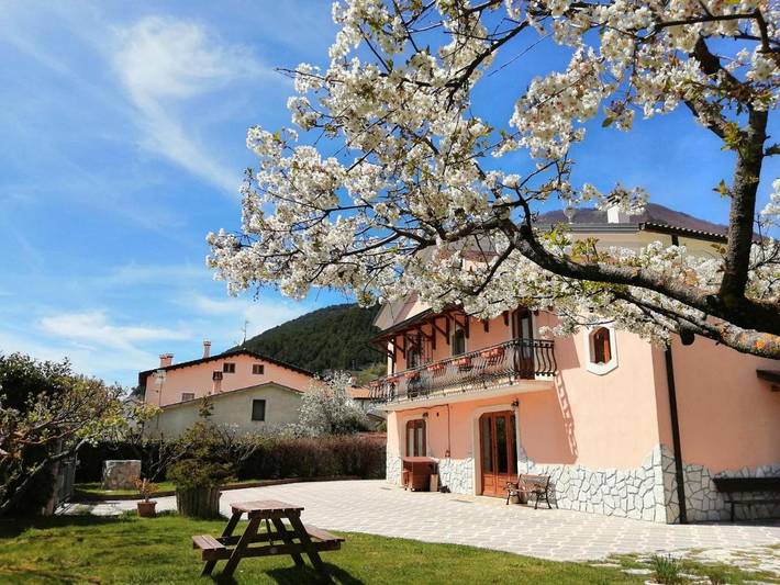 Casa vacanza per 2 persone, con Balcone e Giardino nonché Panorama a Villetta Barrea