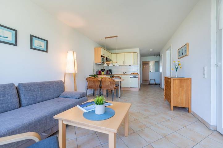 Apartamento entero, Meerblick direkt hinter der Düne in Juliusruh in Strandkörbe, Breege