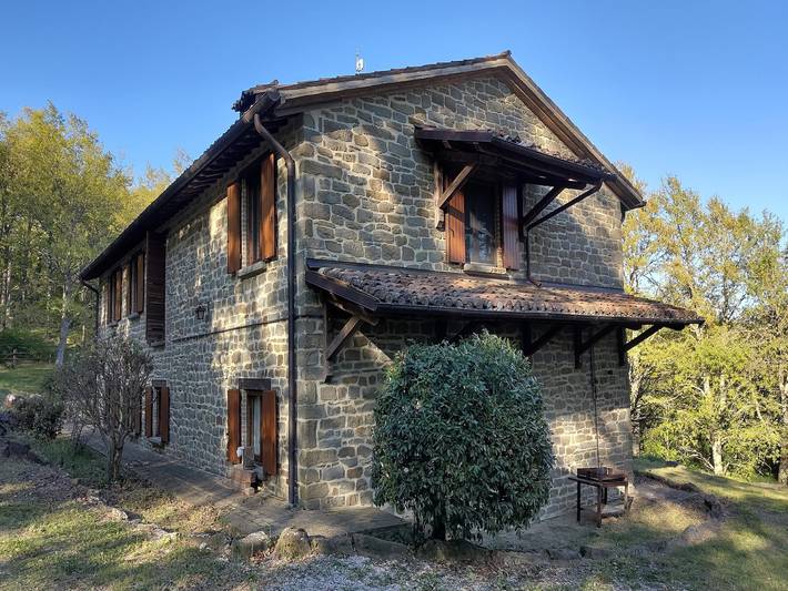 Villa vacacional exclusiva con piscina privada entre Marche y Umbría. in Apecchio, Valle del Metauro